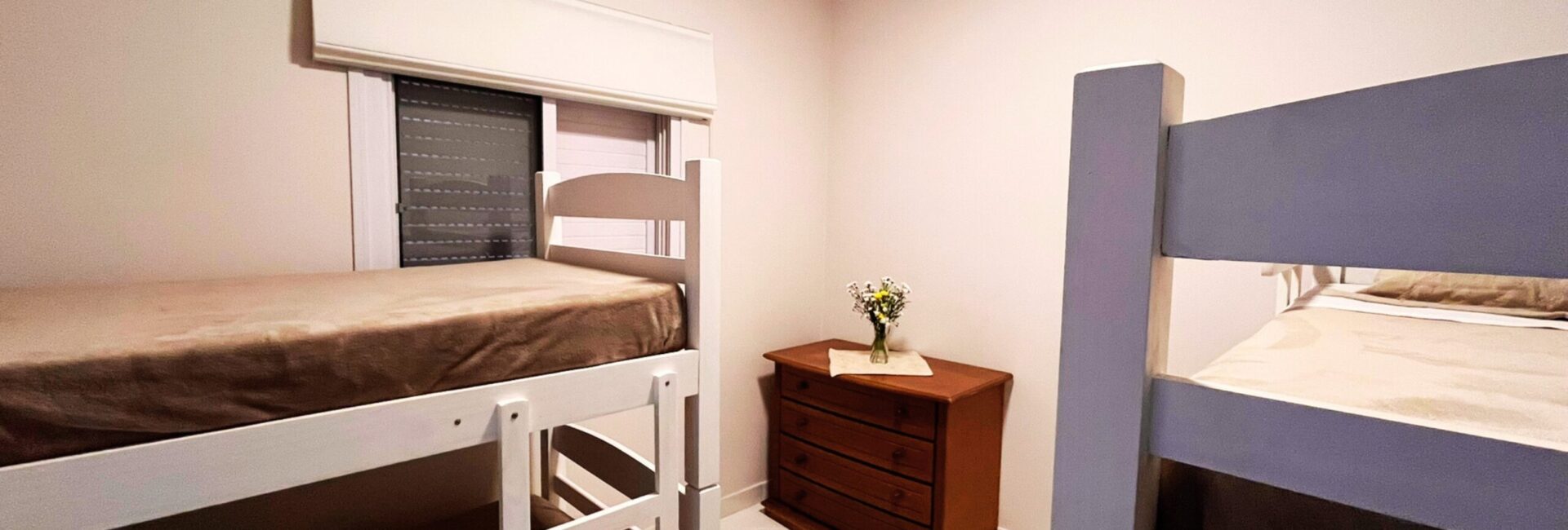 Suite Bege – Quádrupla – Andar inferior – R$150~300