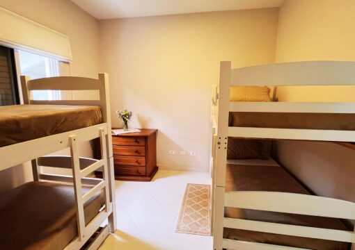 Suite Bege – Quádrupla – Andar inferior – R$150~300