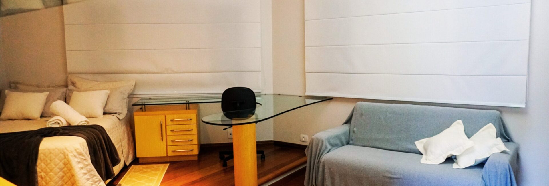 Suite Cinza Junior – Andar superior – R$ 150~300