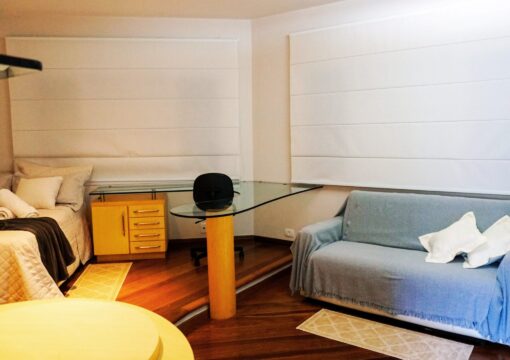 Suite Cinza Junior – Andar superior – R$ 150~300