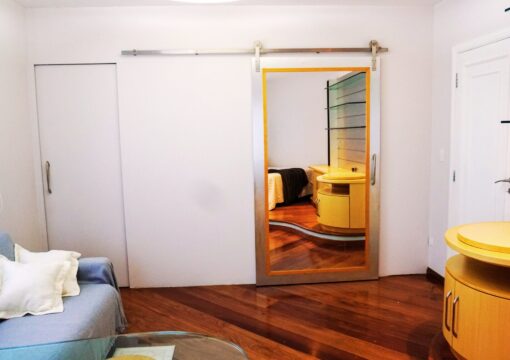 Suite Cinza Junior – Andar superior – R$ 150~300