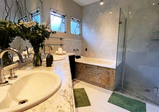 Suite Verde Master – Andar superior – R$150~300